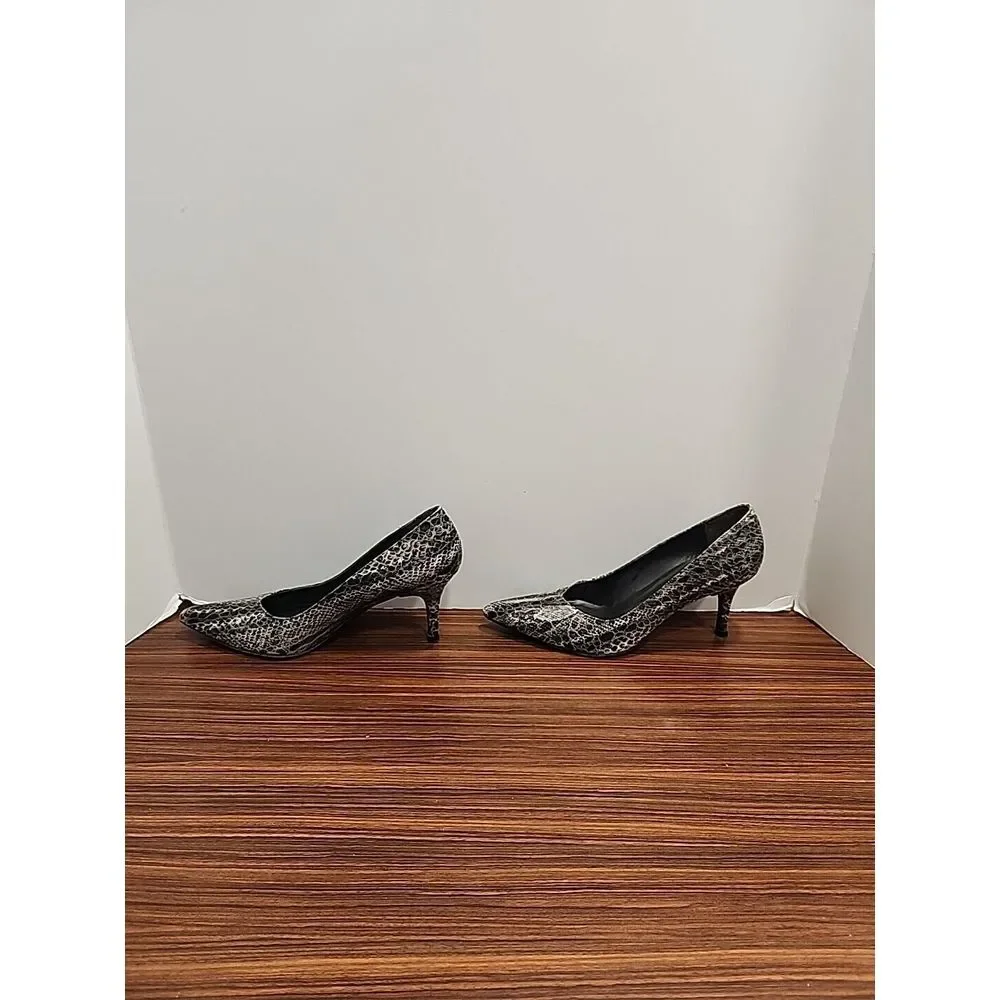 Stuart Weitzman elevate your